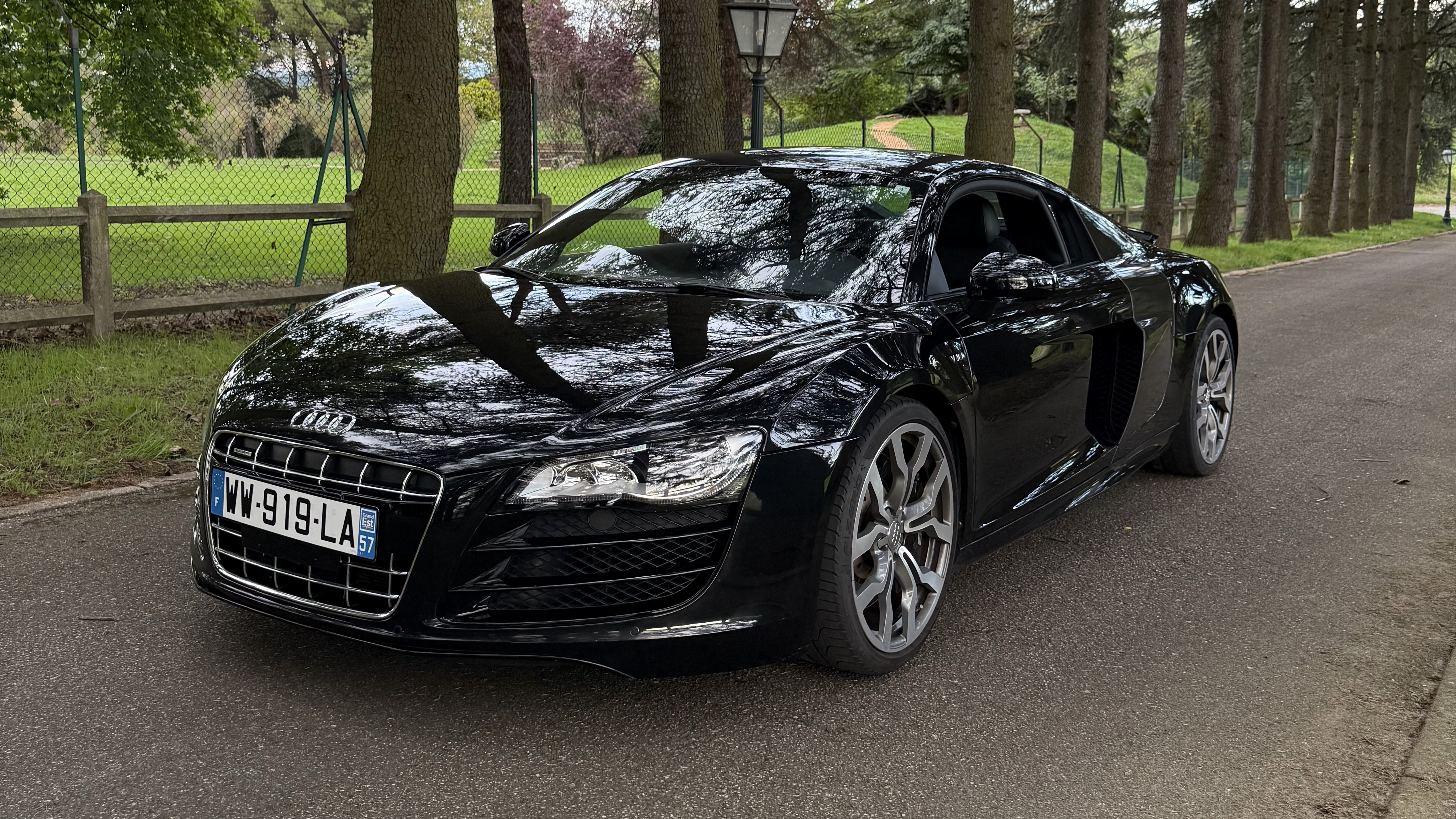 Audi R8 importée du Japon par Legacy Import